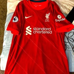 21/22 home Liverpool FC kit